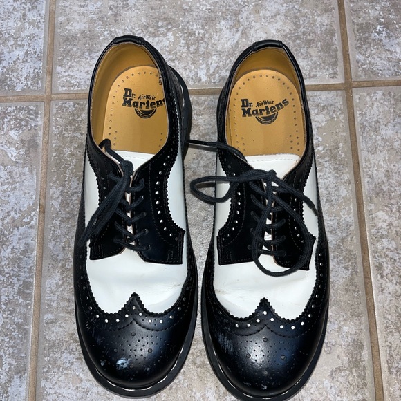 Dr. Martens Other - DR MARTENS 3989 BEX SMOOTH LEATHER BROGUE SHOES MENS 9